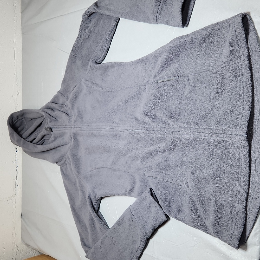 Zip-up Bench Sweater